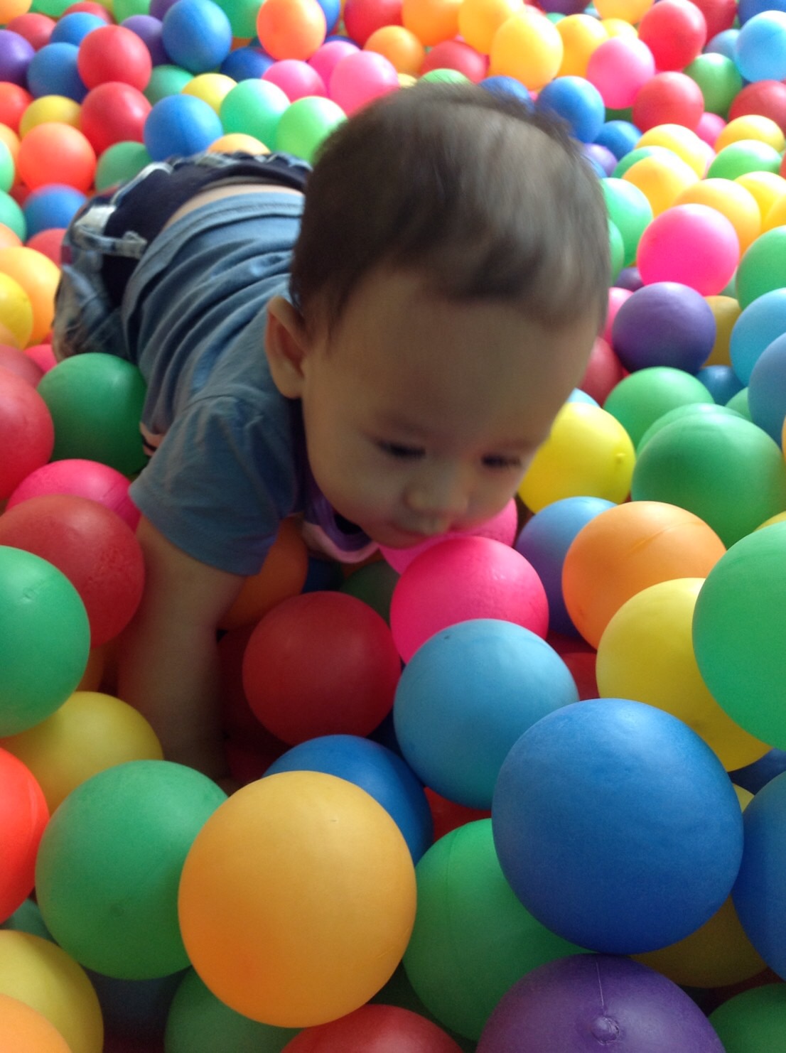 ลูกบอลบ้านบอล