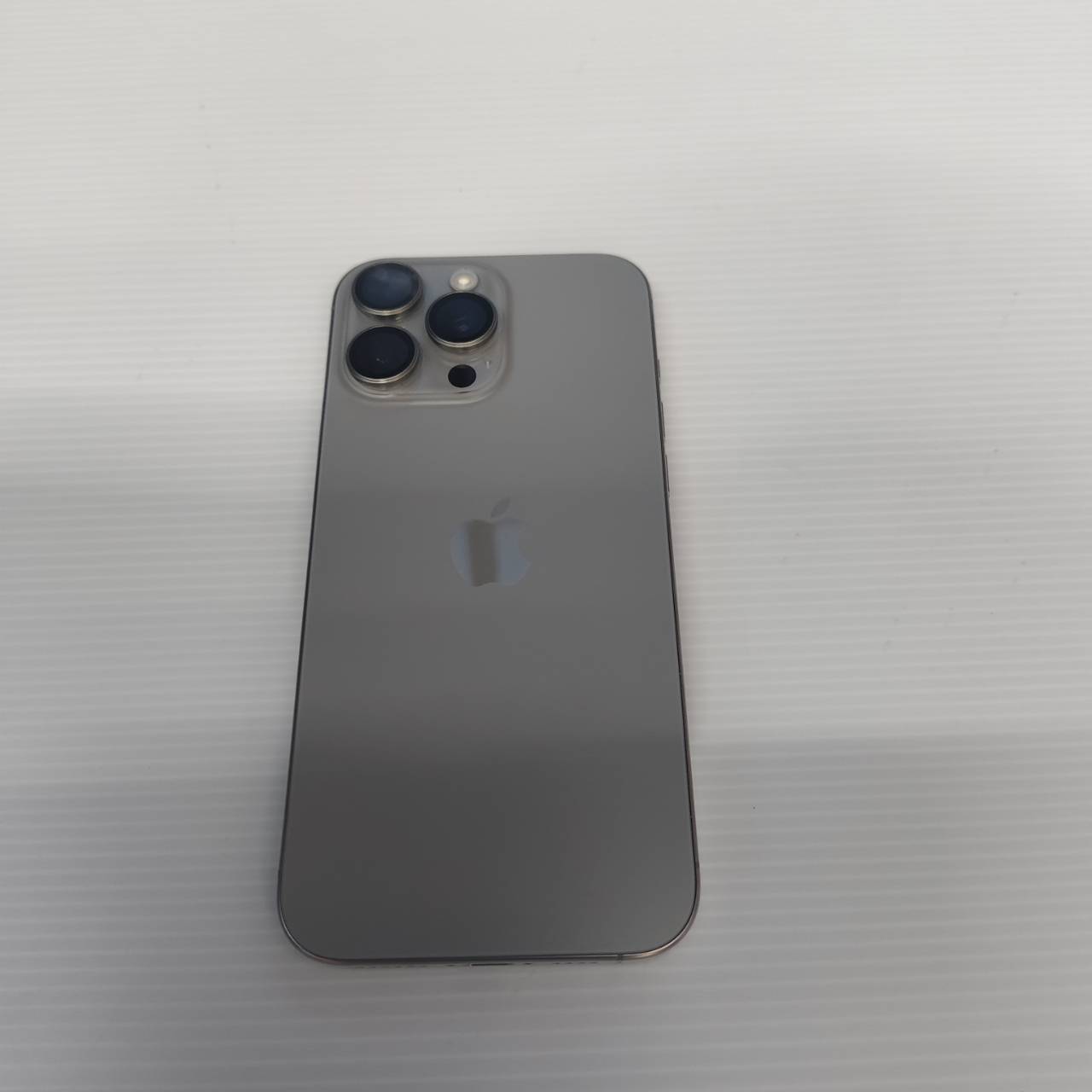 IPHONE 16 Pro Max 512 GB สุขภาพแบตเตอรี่ 94% สภาพเครื่อง 99%