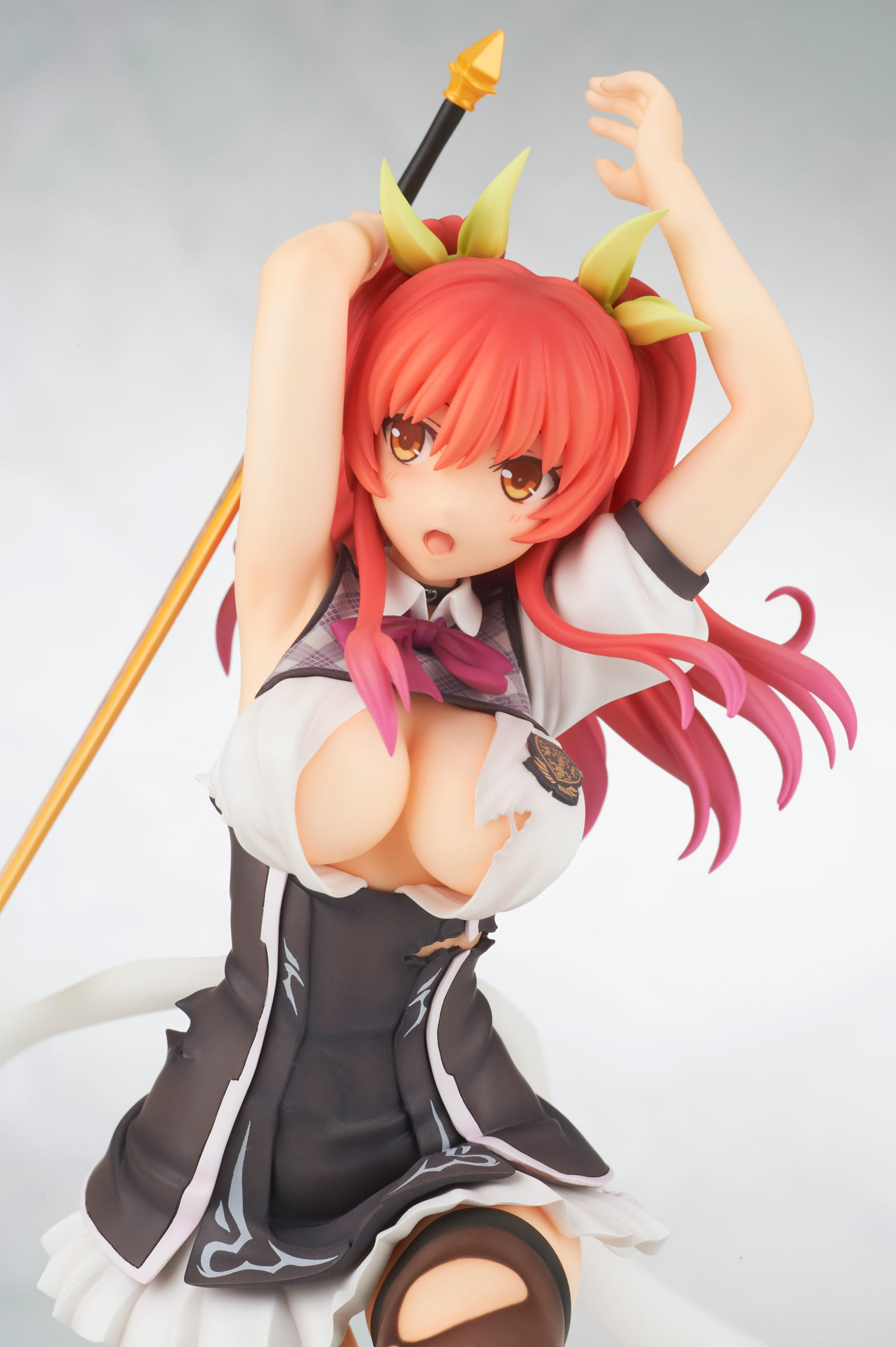 Pre Order 1/8 scale figure Chivalry of a Failed Knight "Stella Vermillion"
