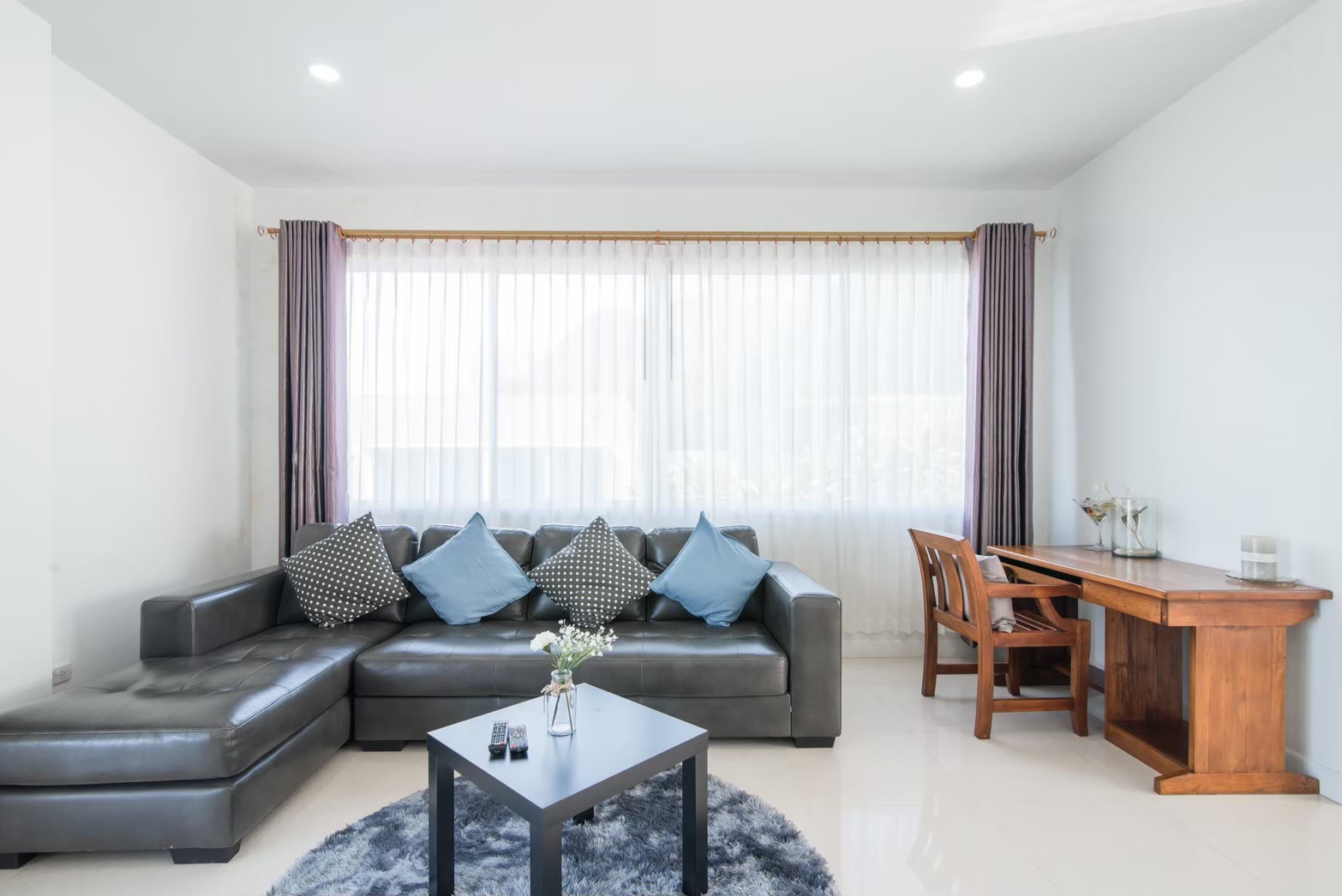 HR15045 บ้านพักติดทะเล The Moon Beach Villa