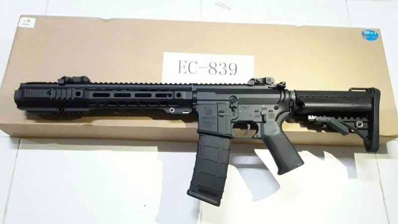 New.E&C 839 ปืนยาวไฟฟ้า (ตระกูลM4) JR Custom Gen.2 เวอร์ชั่น JR Custom เจนทูหรือเจนสองคือ ปืนที่ทำการอัพเกรดอุปกรณ์ภายในมาจากโรงงาน อุปกรณ์ที่ทางโรงงานอัพเกรดมาได้แก่ -ลูกสูบฟันเหล็กจากโรงงาน เหนียว ทน -บูทแบริ่ง8มม อย่างดี จากโรงงาน ทน แน่นอ ราคาพิเศษ