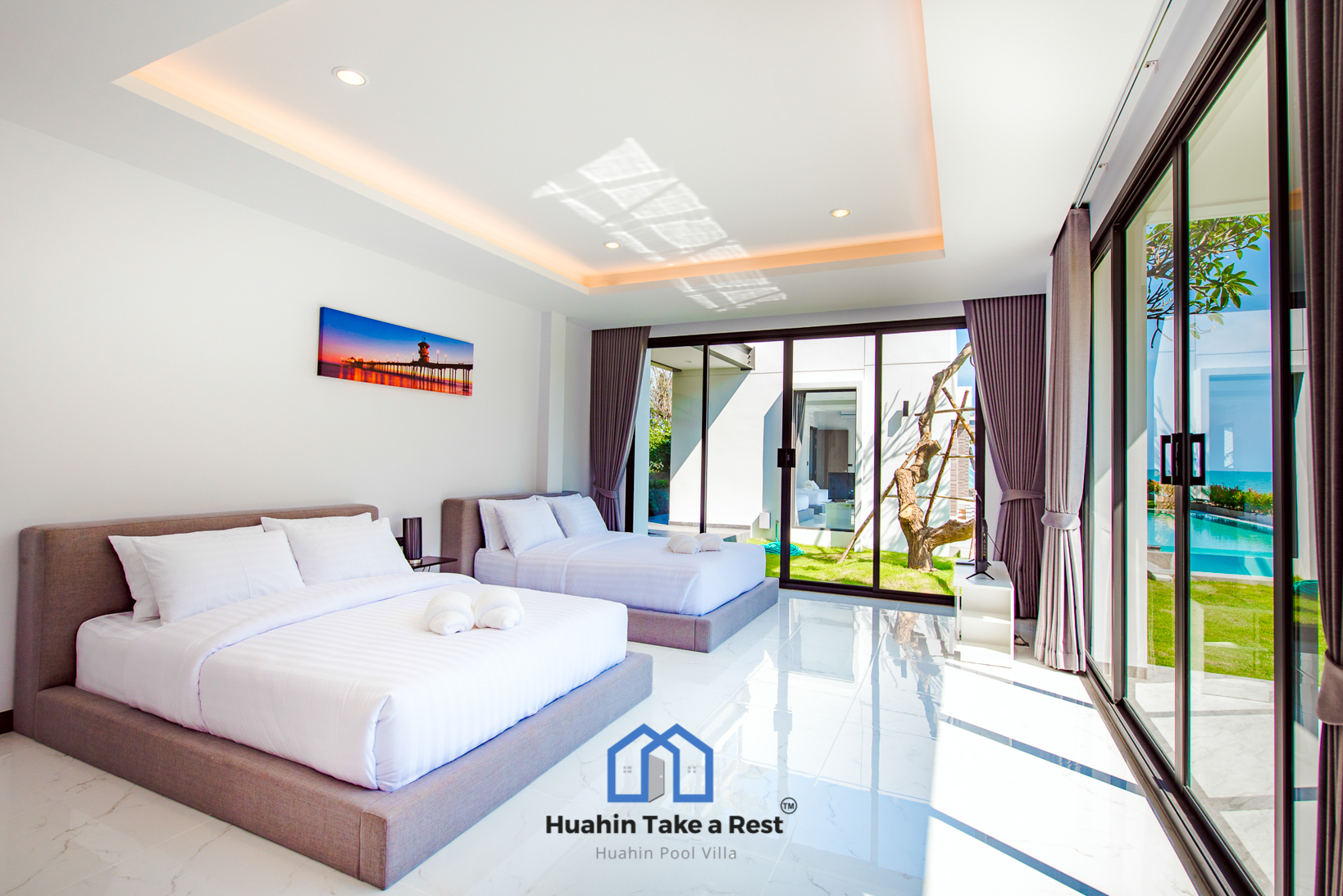 HR15039 บ้านพักติดทะเลหัวหิน The Premium Beach Villa Hua Hin