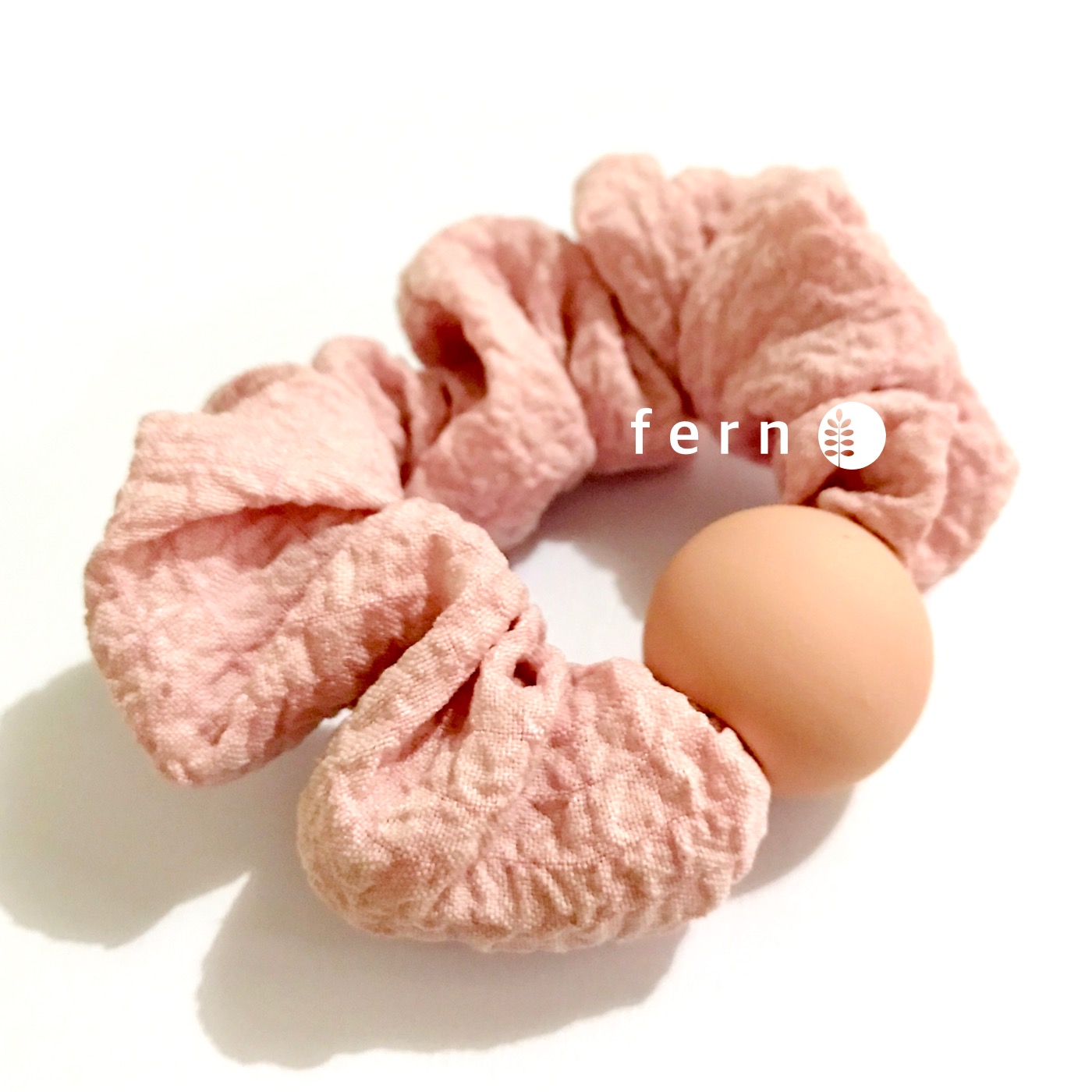 โดนัทสีโอโรส ผ้าหนังไก่เนื้อนุ่มค่ะ ประดับบอลสีโอโรสพาสเทล 2 cm สวยเรียบหรู ยางคุณภาพ รัดแน่น ไม่กินผม #MadeinKorea