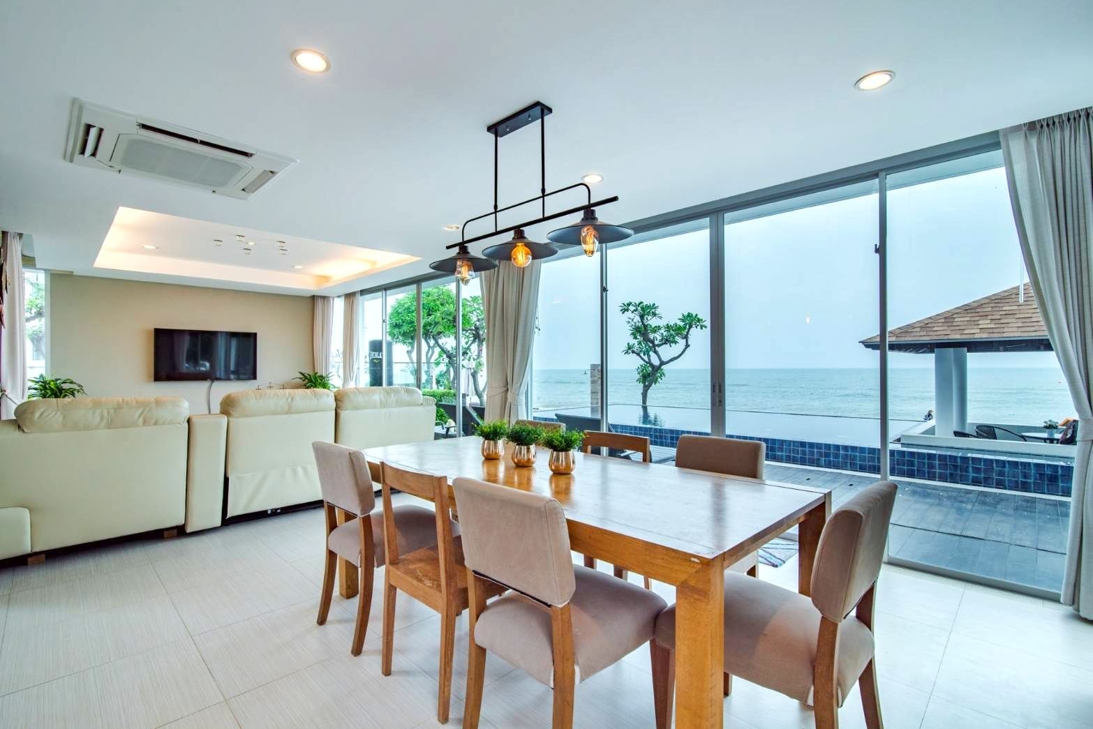 HR15016 บ้านพักหัวหิน บ้านเดอะ เซนส์ ติดทะเล