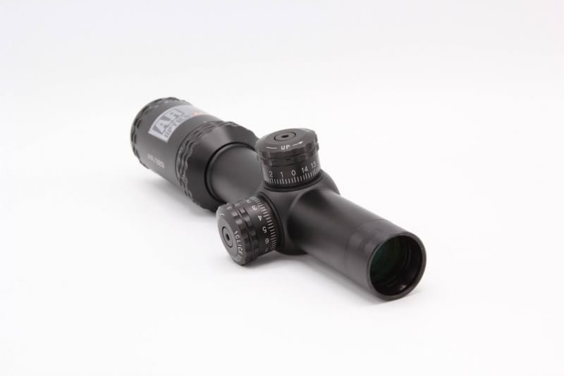 สโคปยิงไว ยี่ห้อ Bushnell รุ่น AR1-4*24 สเปค : ซูม1-4เท่า หน้า24 คุณสมบัติ : -สามารถซูมได้1ถึง4เท่า -สามารถปรับโฟกัสได้ -ตัวสโคปเป็นแบบปรับนอก อุปกรณ์ภายในกล่อง -ตัวสโคป -ฝาปิดกล้อง -ขาจับกล้อง -ผ้าเช็ดเลนส์ ราคา 4,800 บาท