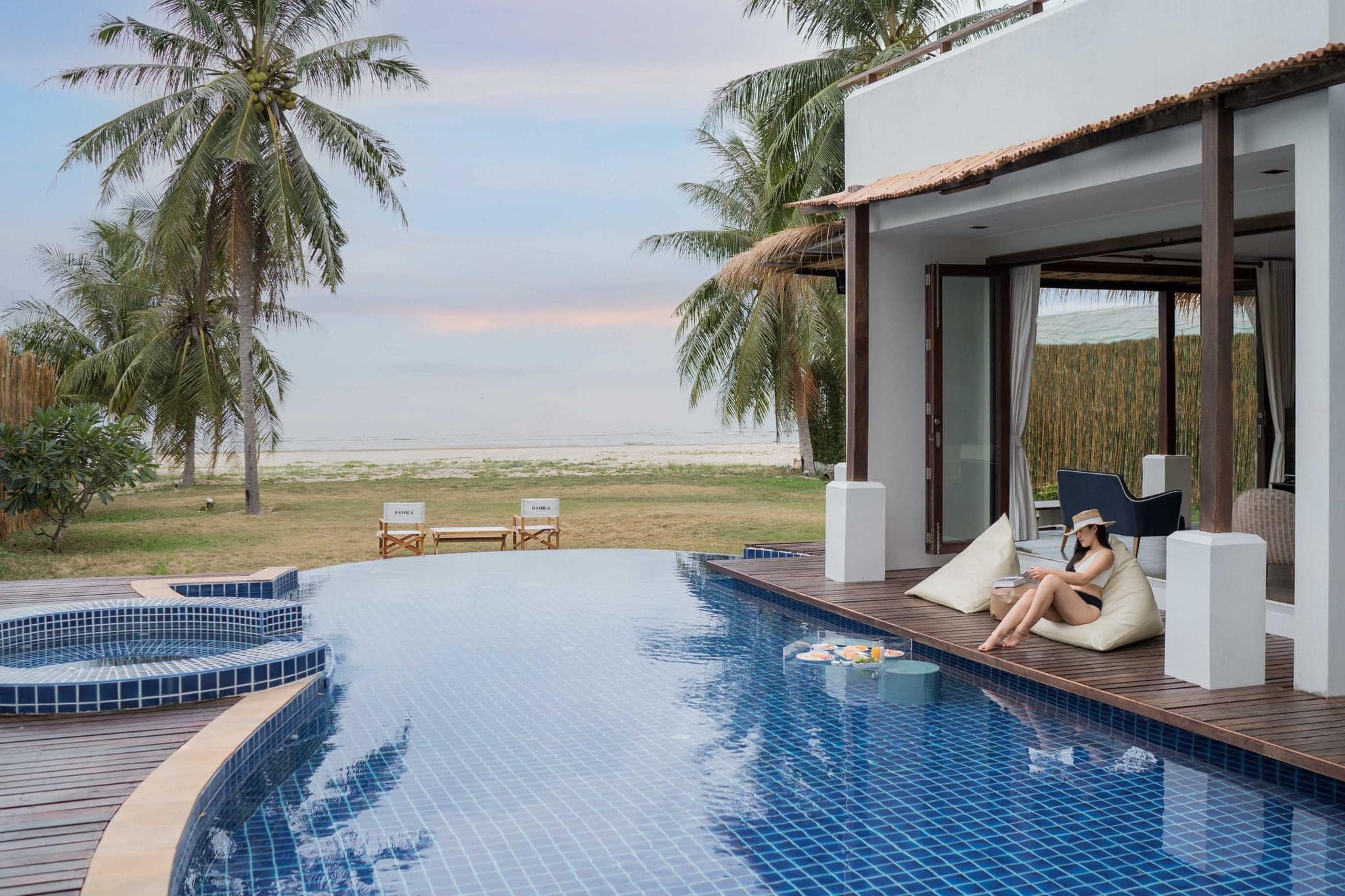 HR15061 บ้านพักติดทะเล The Pamila Beach Villa Kuiburi