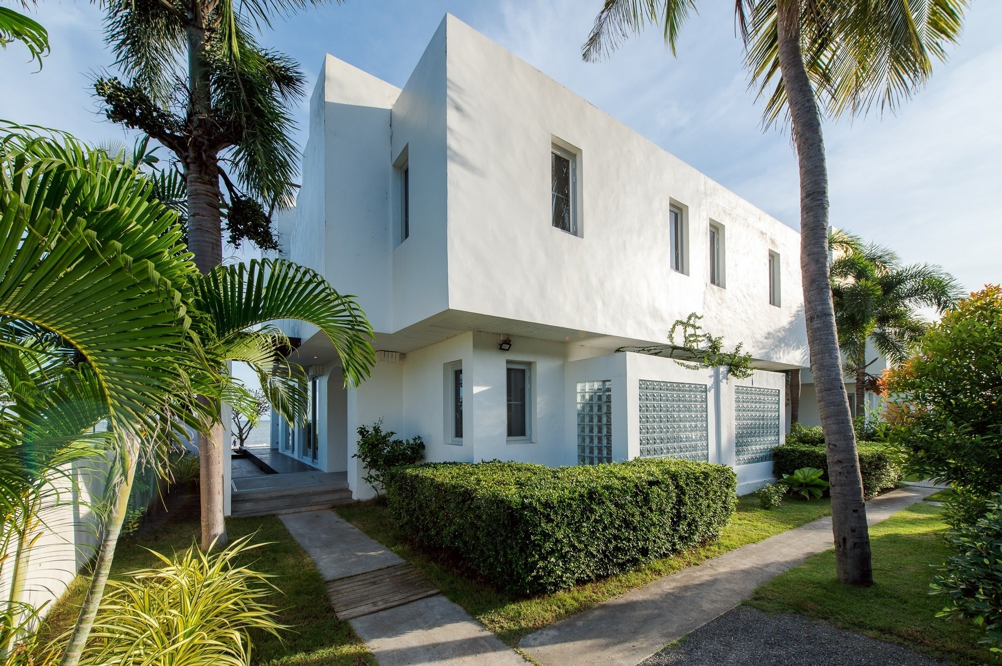 HR15088 บ้านพักติดทะเล S Beach pool villa Kuiburi