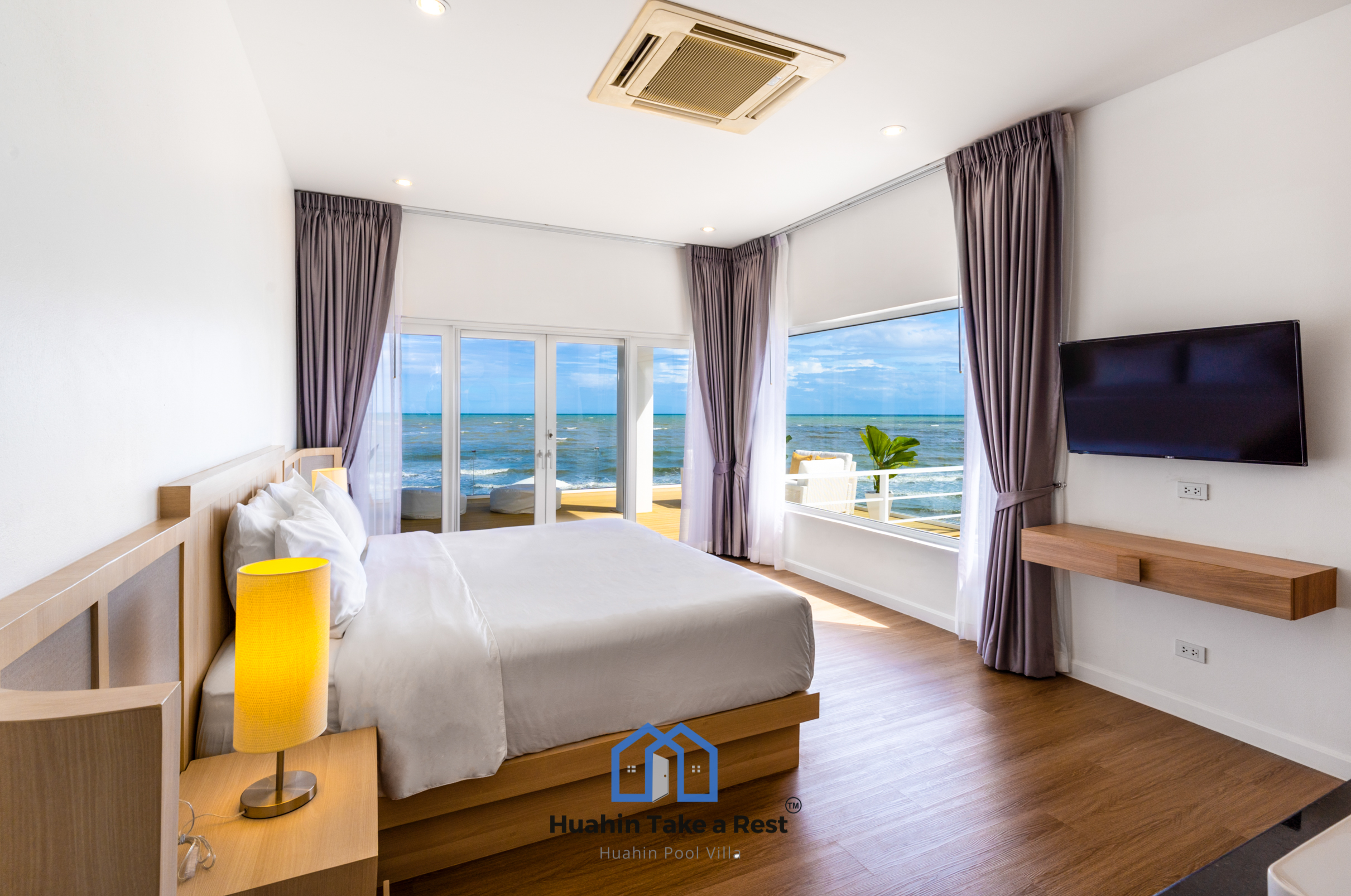 HR15051 บ้านพักติดทะเล The Colonial Beach สามร้อยยอด