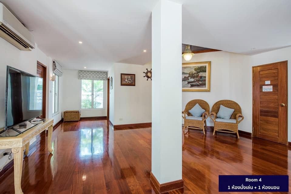 HR15042 บ้านพักติดทะเลหัวหิน The Sunny Beach Villa