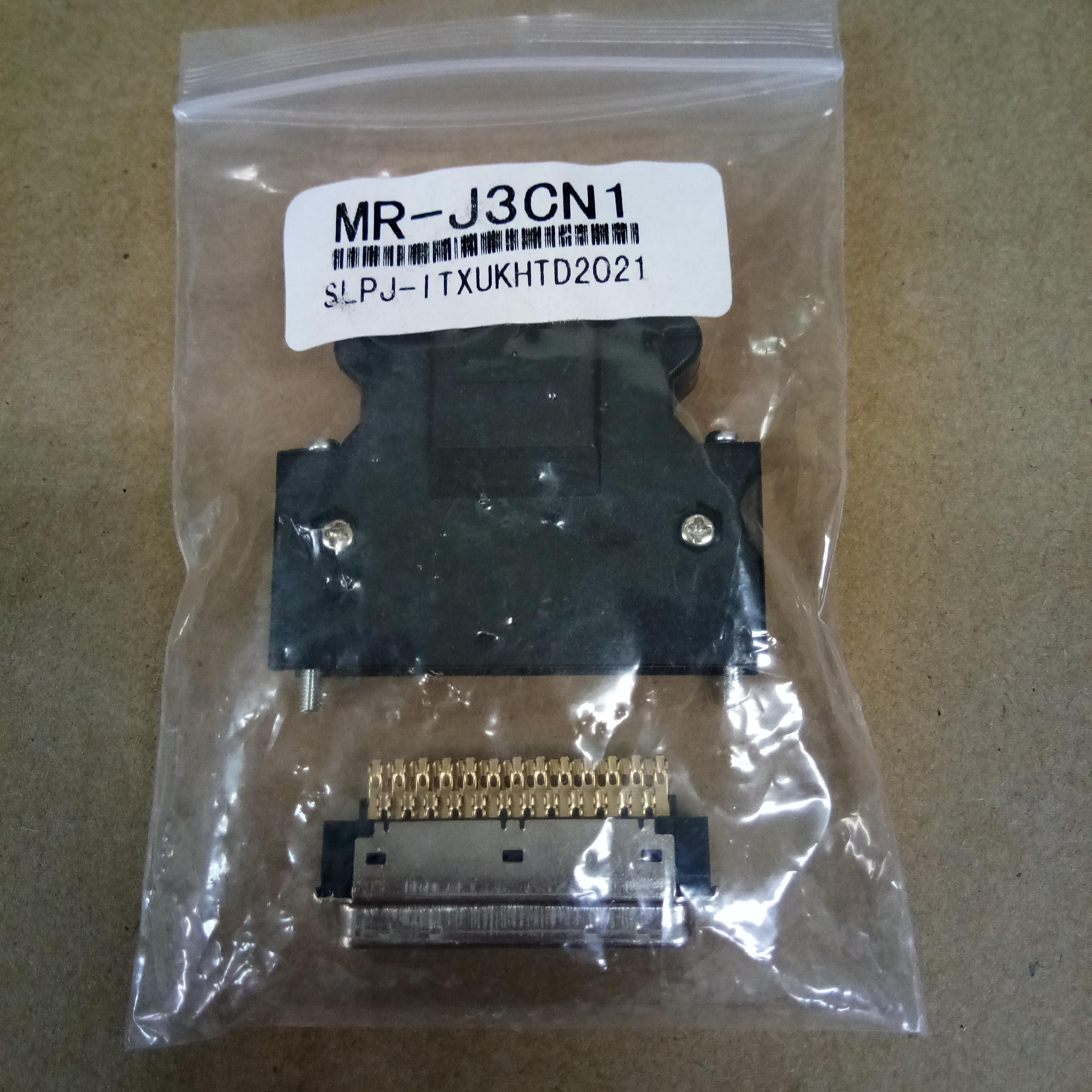 หัว CONNECTOR CN1 50 PIN ของ SERVO YASKAWA, DELTA, MITSUBISHI LEXIUM