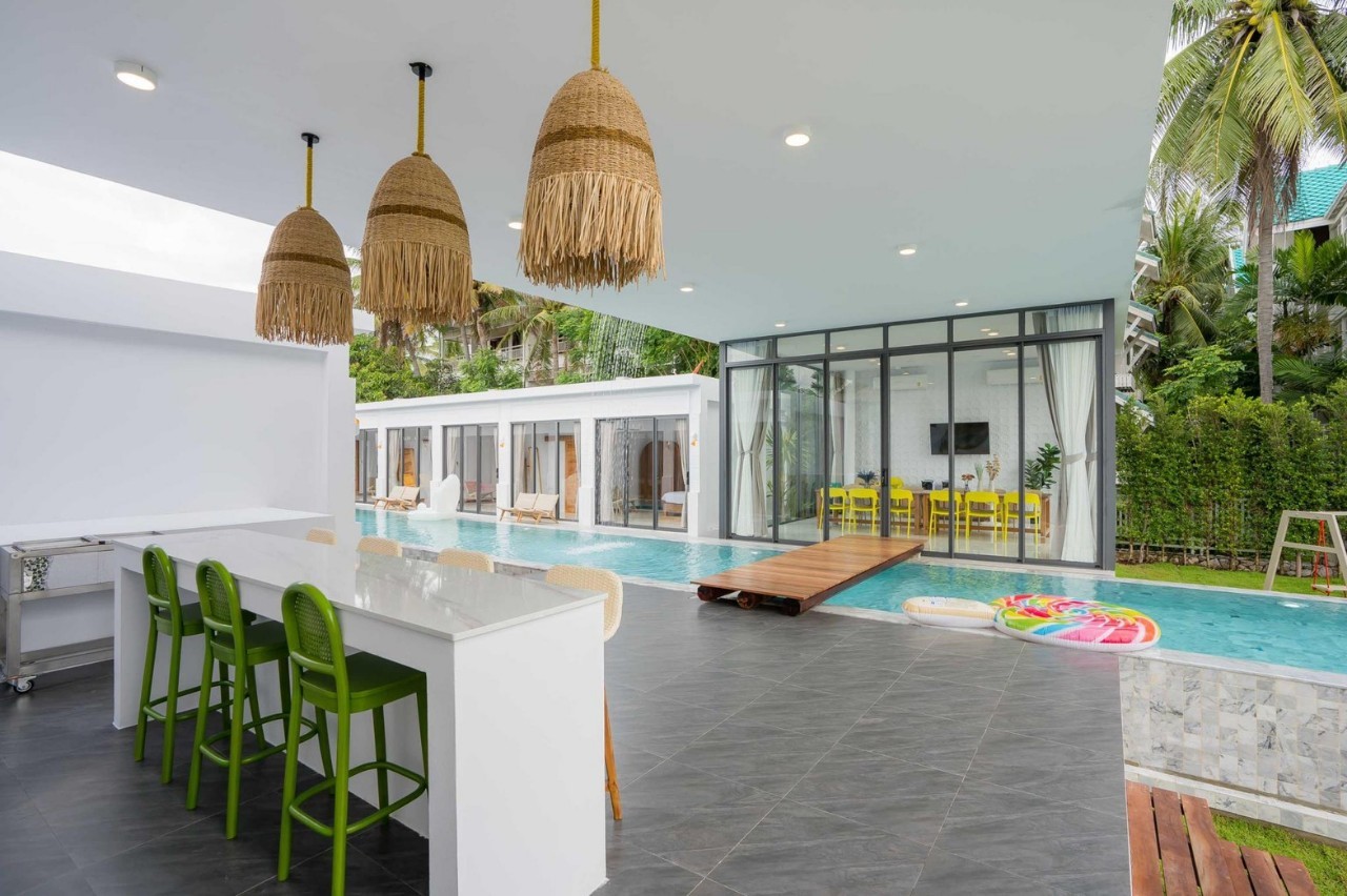 HR15058 บ้านพักติดทะเลชะอำ The Coze Sea Beachfront Pool Villa Cha Am