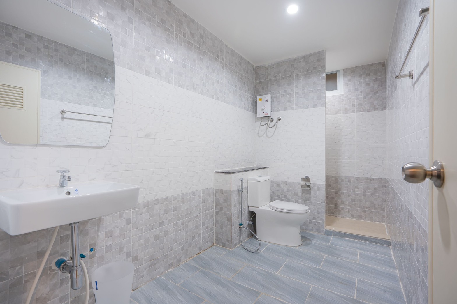 HR15067 บ้านพักใกล้ทะเลชะอำ The Great Beach Pool Villa Cha Am