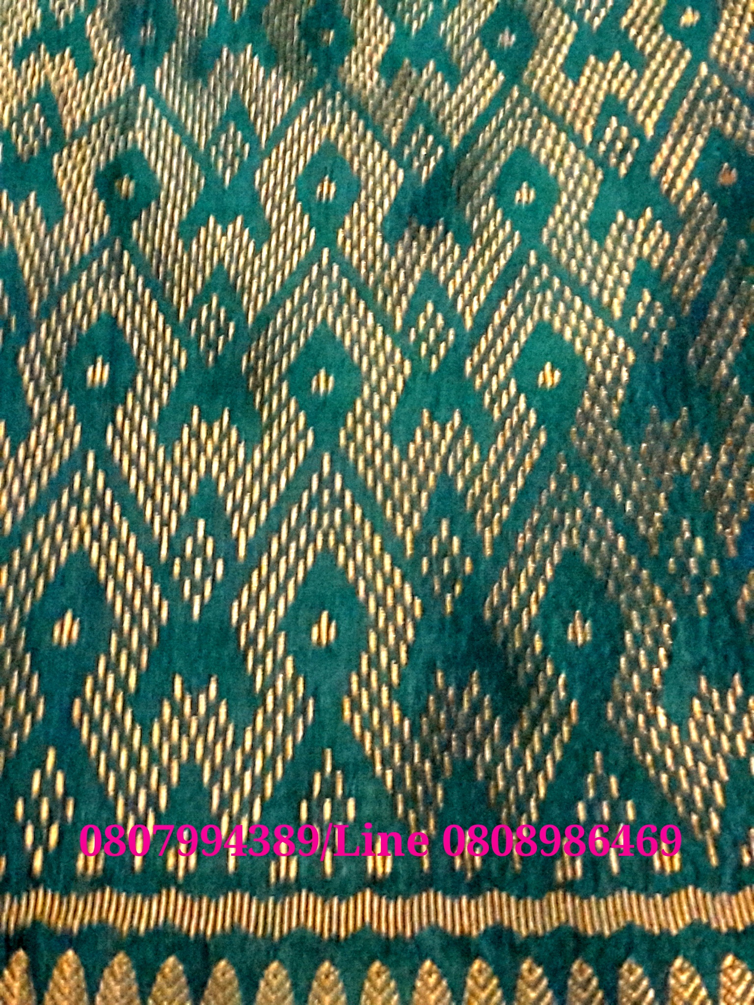 ผ้าซิ่นสำเร็จรูปผ้าซิ่นลาวแบบป้ายเลื่อนตะขอ ผ้าถุงสำเร็จรูป ผ้าซิ่นตีนจกไหมลาวสีเขียวเมทอลลิค