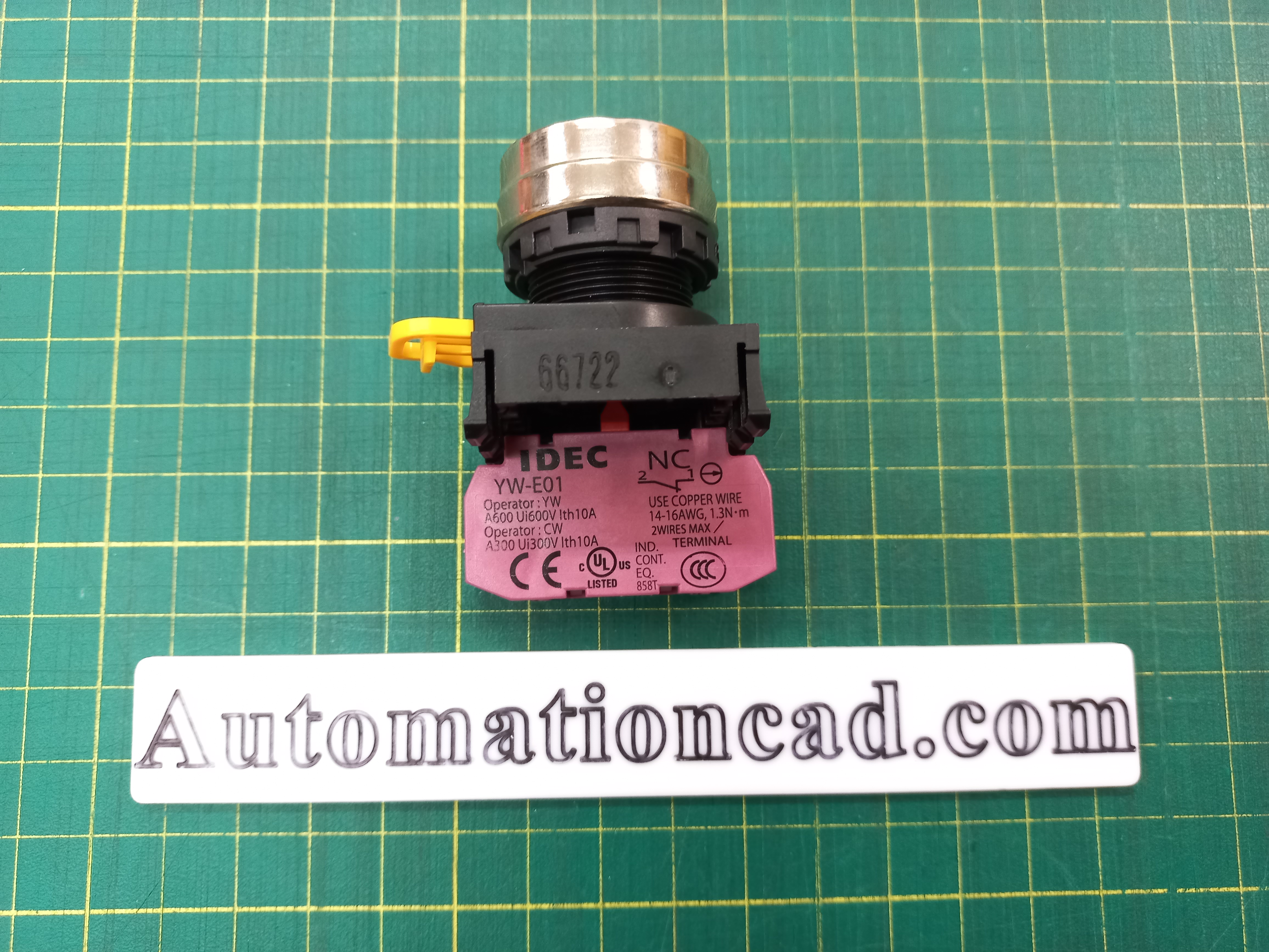 ปุ่มกดสีเขียว Push Button Switch 1NC IDEC สวิตซ์กดหัวเรียบ รู 22 mm