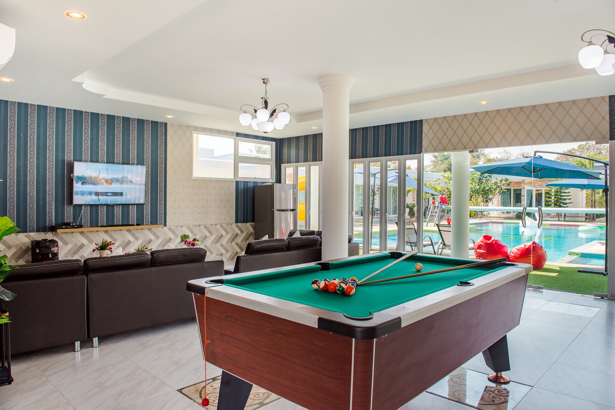 HR14001 บ้านพักหัวหิน บ้านไจแอนท์ พูลวิลล่า