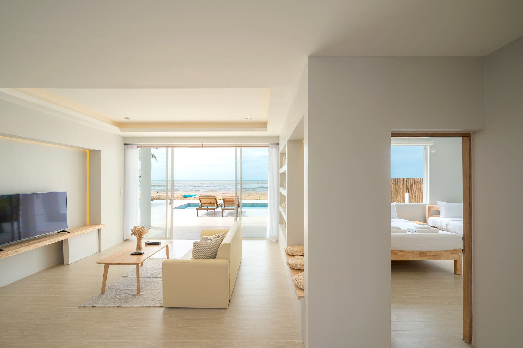 HR15048 บ้านพักติดทะเล กุยบุรี De Pana Beach Villa