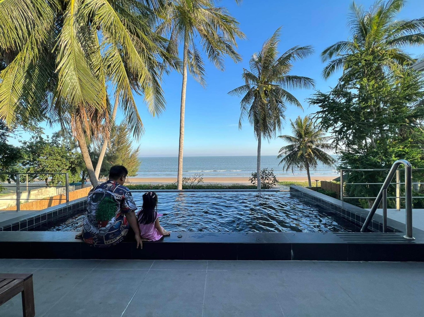 HR15044 บ้านพักติดทะเล กุยบุรี The Cozy Beach Villa