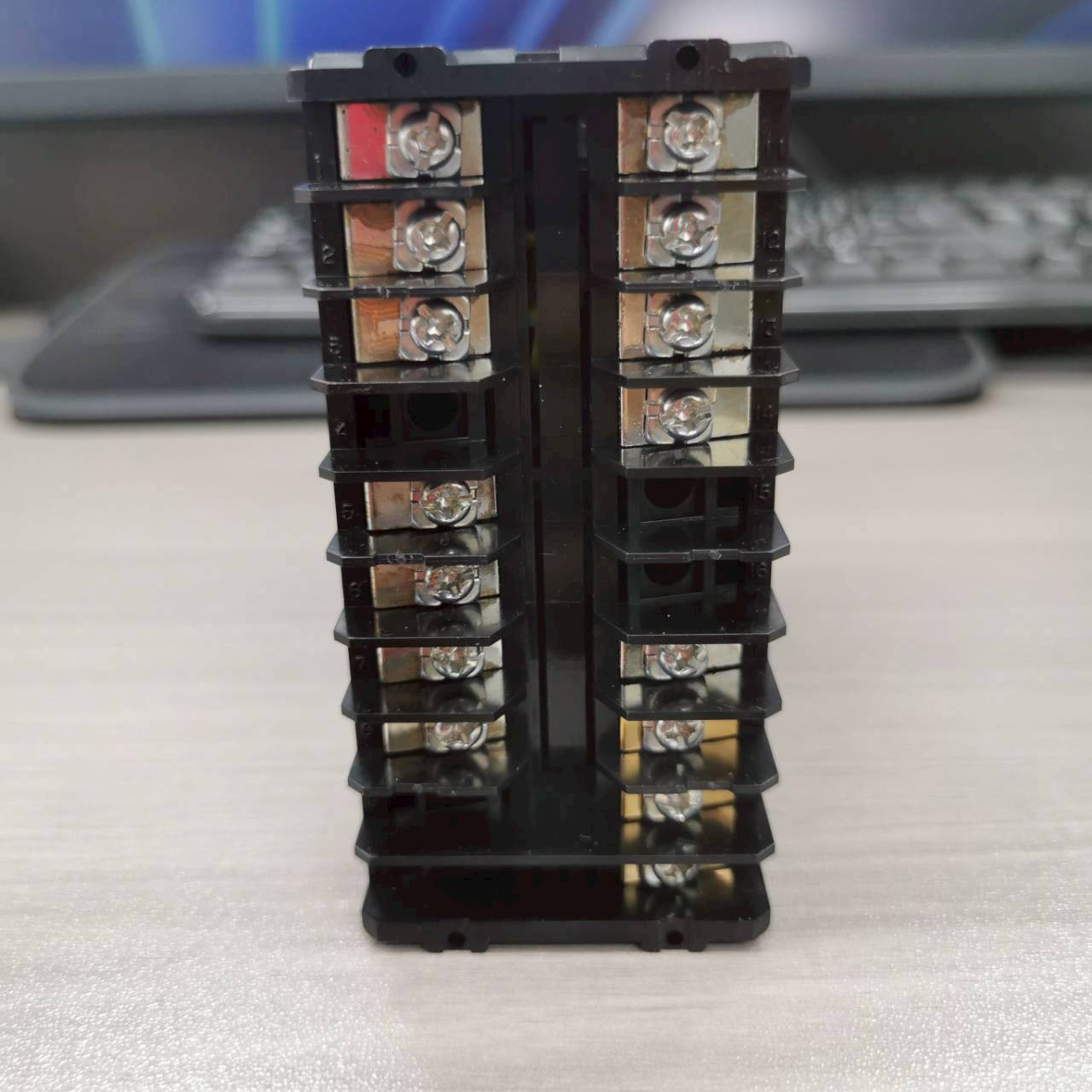 SHINKO เครื่องวัดและควบคุมอุณหภูมิ Temperature Controller - Multi JCR-33A-A/M