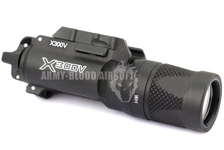 New.Surefire X300V Style LED Handgun or Long Gun WeaponLight (BK) สีดำ สีทราย ราคาพิเศษ