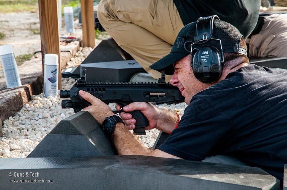 New.Micro roni for Glock ชุด advance kit มีไฟฉายมาพร้อม สำหรับ ปืนสั้น GLOCK17 , 19 , 23 , 25 , 32 ราคาพิเศษ ติดต่อสอบถามสั่งซื้อได้ตลอด 24 ชั่วโมง ☎ K บอย 080-5946344 หรือติดตามเราได้ที่แฟนเพจ 〓Line@ :@bkkboy (ใส่ @ ด้วยนะครับ) 〓Line id :bkkboy080
