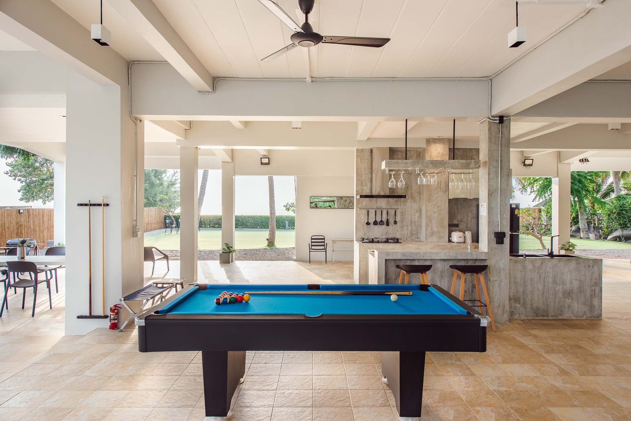 HR15044 บ้านพักติดทะเล กุยบุรี The Cozy Beach Villa