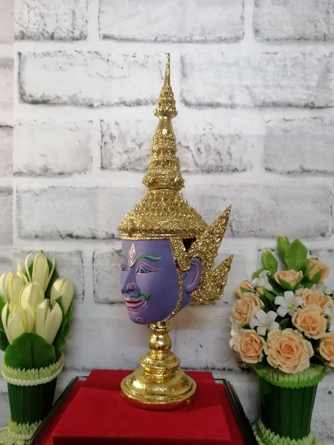 พระนารายณ์ ขนาดกลาง เรซิ่นปิดทอง พร้อมฐานปิดทอง