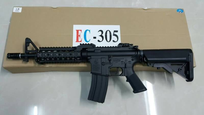 New.E&C 305 ปืนยาวไฟฟ้า (ตระกูลM4) JR Custom Gen.2 เวอร์ชั่น JR Custom เจนทูหรือเจนสองคือ ปืนที่ทำการอัพเกรดอุปกรณ์ภายในมาจากโรงงาน อุปกรณ์ที่ทางโรงงานอัพเกรดมาได้แก่ -ลูกสูบฟันเหล็กจากโรงงาน เหนียว ทน -บูทแบริ่ง8มม อย่างดี จากโรงงาน ทน แน่นอ ราคาพิเศษ