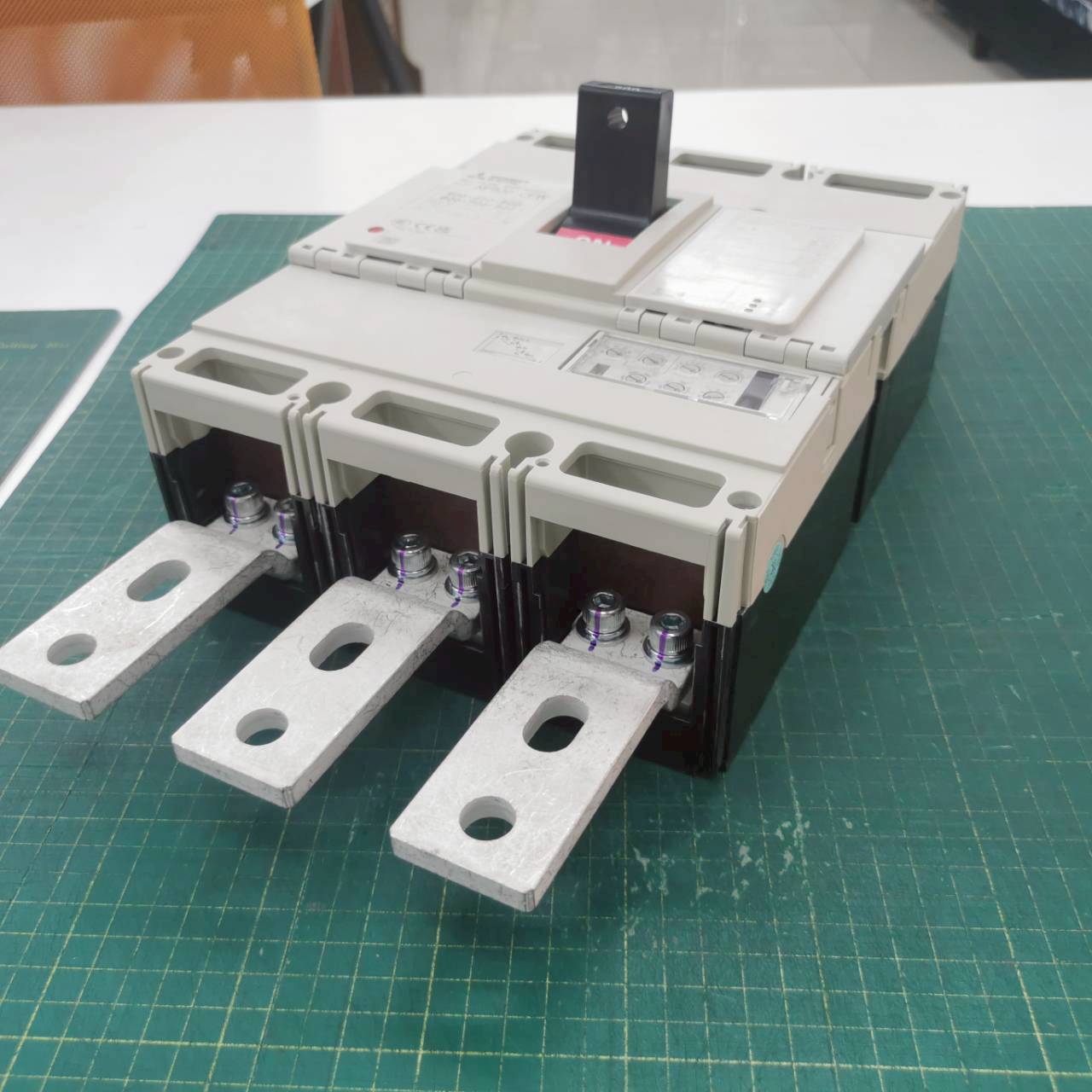 เบรกเกอร์ NF800-CEW 3P 800A มิตซูบิชิ MCCB MITSUBISHI NF800CEW 800A 3P