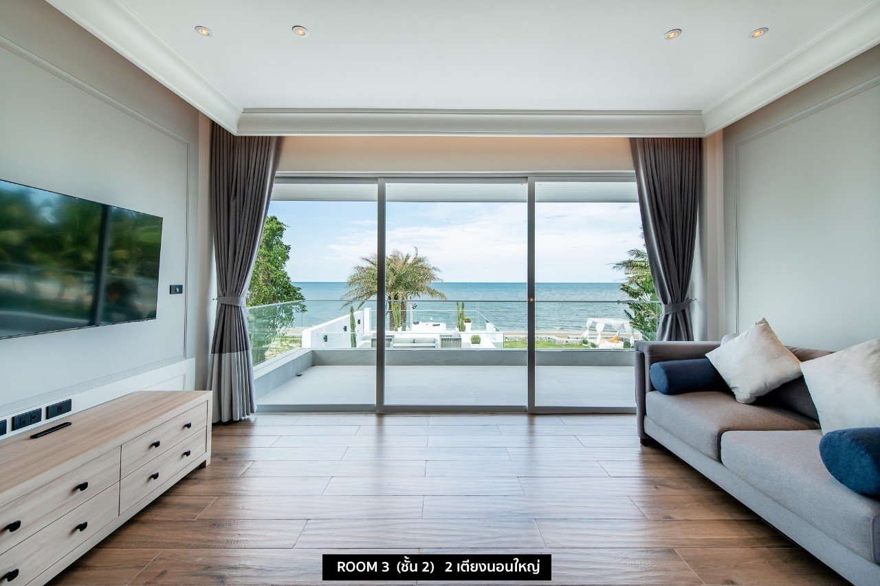 HR15030 บ้านพักติดทะเล The Vacation Beach Pool Villa Cha Am