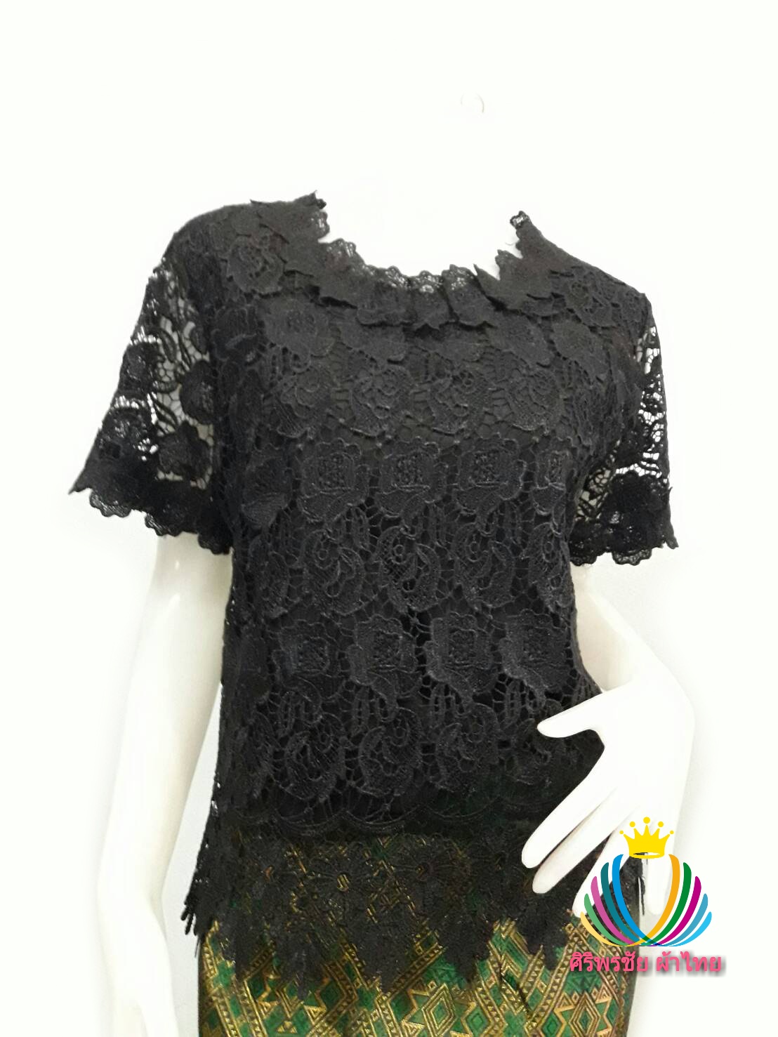 เสื้อลูกไม้สไตน์เกาหลีสีดำ เสื้อลูกไม้สไตน์วัยรุ่นสีดำ เสื้อผ้าไทยใส่กับผ้าซิ่น เสื้อผ้าฝ้ายใส่กับผ้าถุงสีชมพูกลีบบัว เสื้อใส่ผ้าซิ่น เสื้อลูกไม้พาดาแขนสั้นสีดำ