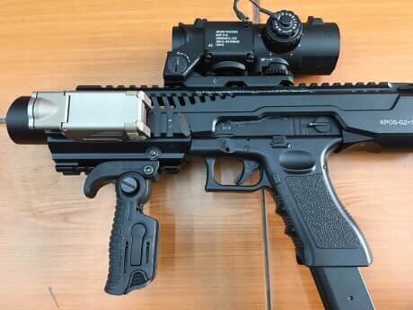New.ชุดแต่ง KPOS GLOCK 17, 18, 19, 22, 23, 25, 31, 32, 37, 38 gen 3 and gen 4 pistols - ใช้งาน กับ ปืนจริง - วัสดุอะลูมีเนียม CNC แข็งแรง - พานท้ายก้านเหล็ก พับเก็บได้ - คันรั้งสไตล์ M4 / M16 / AR - มาพร้อม กริ๊ปมือ FGGK พับและปิดโกร่งไกปืนได้ ราคาพิเศษ
