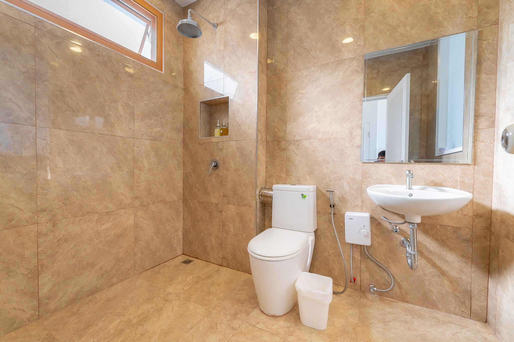 HR15057 บ้านพักติดทะเล The Rocca Beach Villa Pranburi