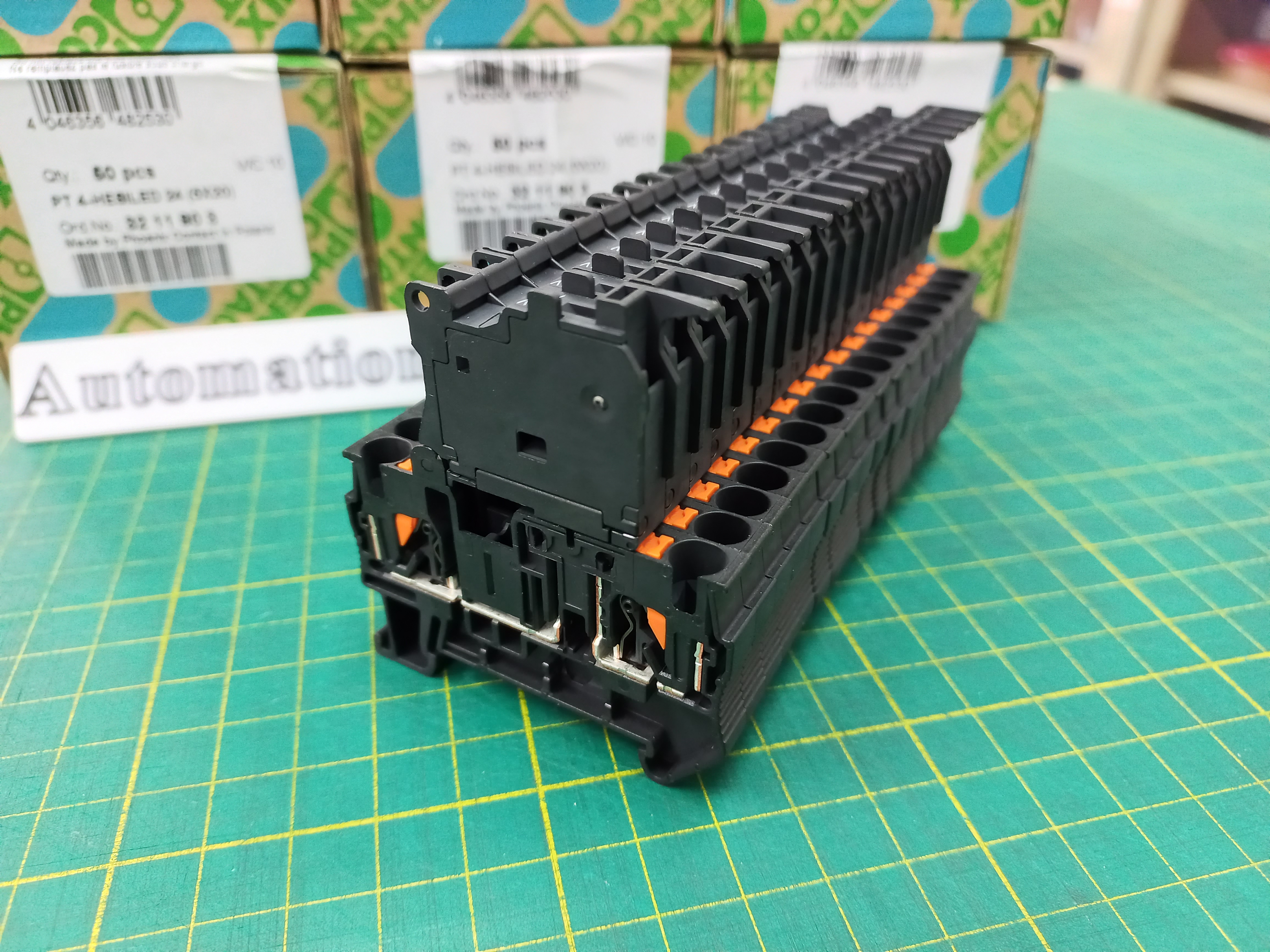 เทอร์มินอลฟิวส์ PHOENIX CONTACT 3211903 Terminal สำหรับสายไฟขนาด 0.2 mm² - 6 mm²