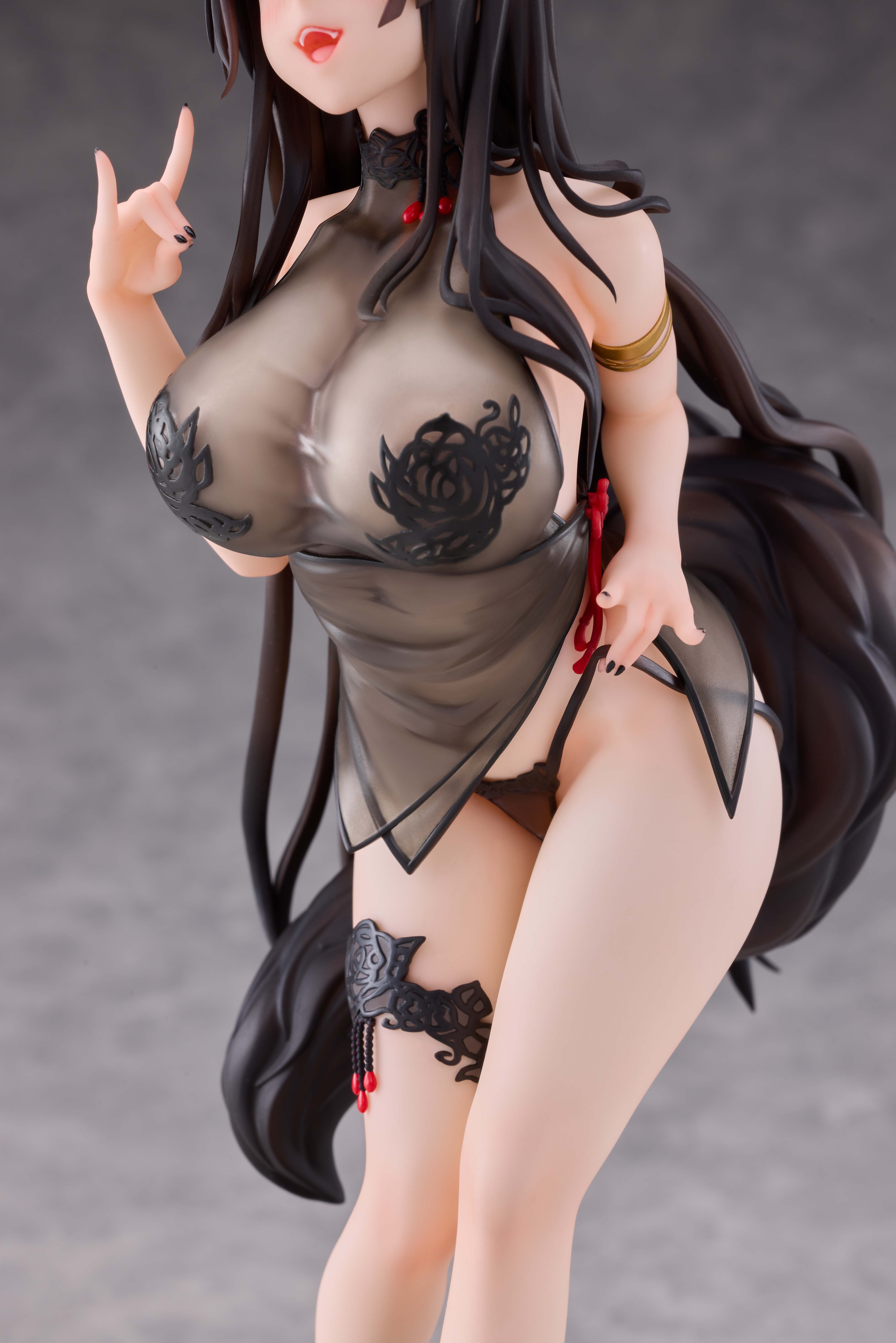 เปิดจอง : Rose Fox Lady