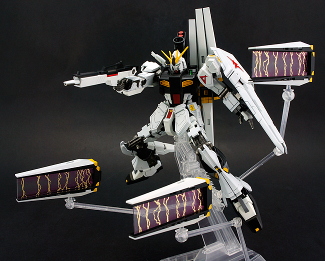 1/144 HG RX-93 Nu Gundoom / Gundam (Funnel)[โมจีน MC Model]