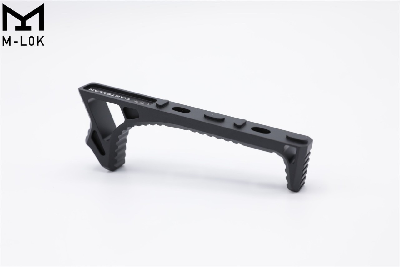 กริ๊ปมือหน้า ยี่ห้อ Castellan รุ่น Curve Foregrip CNC M-Lok (ใช้ได้กับชุดหน้าระบบราง M-Lok เท่านั้น) คุณสมบัติ : ผลิตจากอลูมิเนียม น้ำหนักเบา ขนาดกระทัดรัด สามารถใช้ได้กับชุดหน้าระบบราง M-Lok ติดตั้งง่าย และ แน่นแข็งแรงทนทาน ขนาดพอดีมือ มี3สีให้เลือก สีดำ