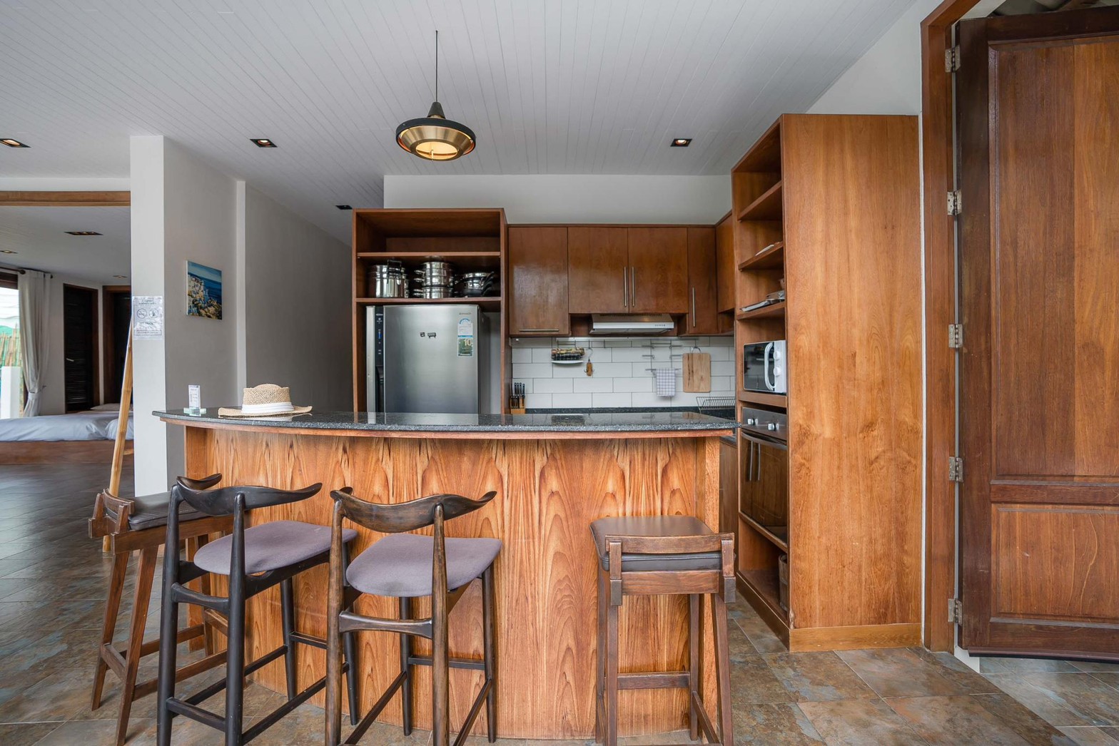 HR15061 บ้านพักติดทะเล The Pamila Beach Villa Kuiburi