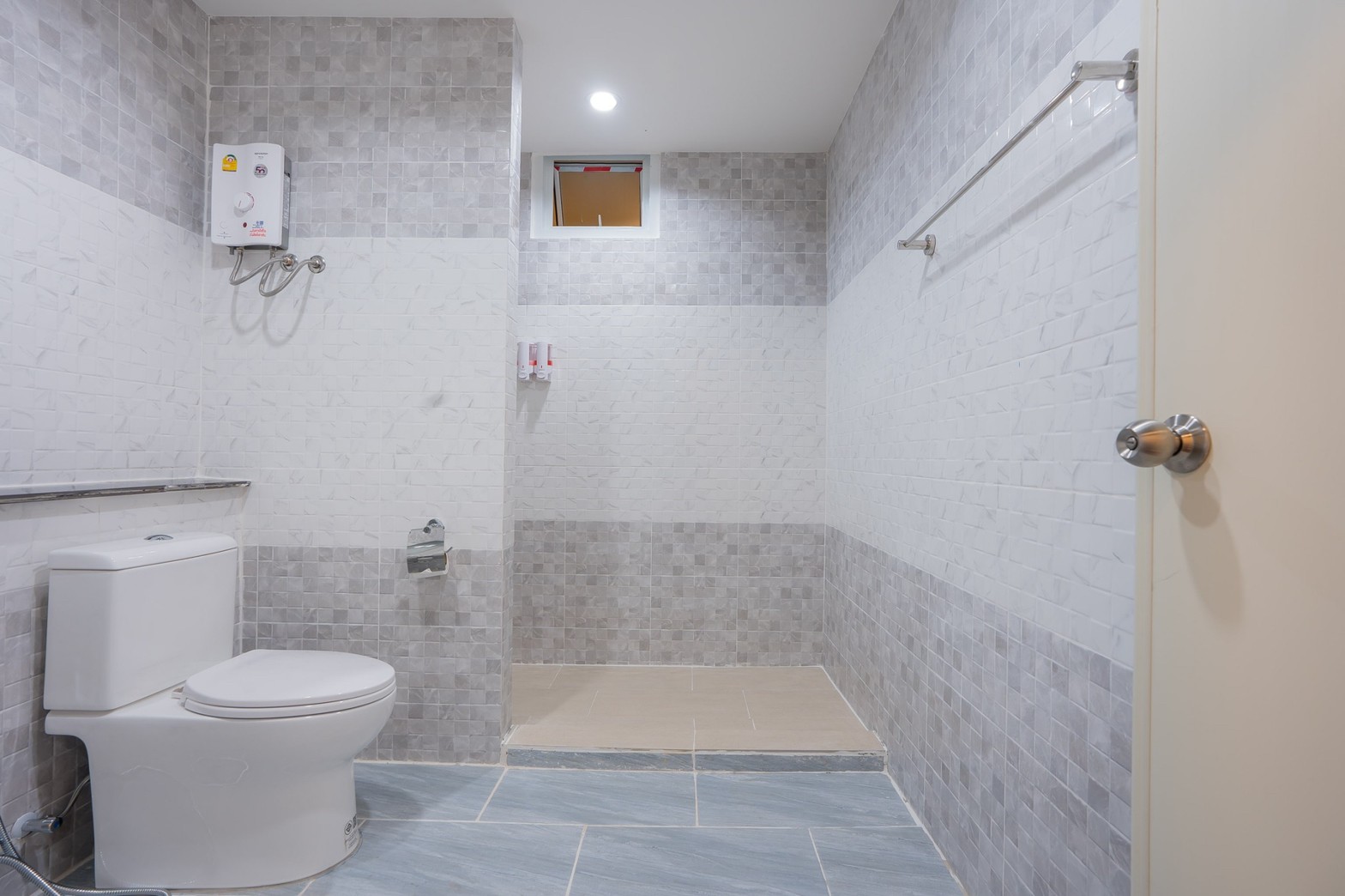 HR15067 บ้านพักใกล้ทะเลชะอำ The Great Beach Pool Villa Cha Am