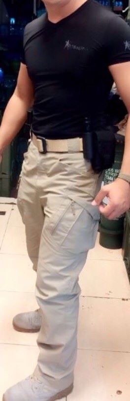 New.มาแล้วครับสินค้าขายดี *มีสีกลม* มาใหม่คับ กางเกงยุธวิธี IX9 เป็นผ้ากันลม ลายก้างปลา ผ้ากันนำ้100% ผ้ายึด ยี้ห้อ มี 4สี สีดำ สีทราย สีเขียวขี้ม้า สีกรม ราคาพิเศษ