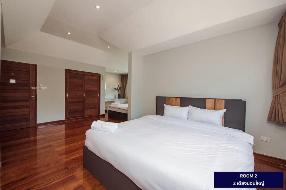 HR15042 บ้านพักติดทะเลหัวหิน The Sunny Beach Villa