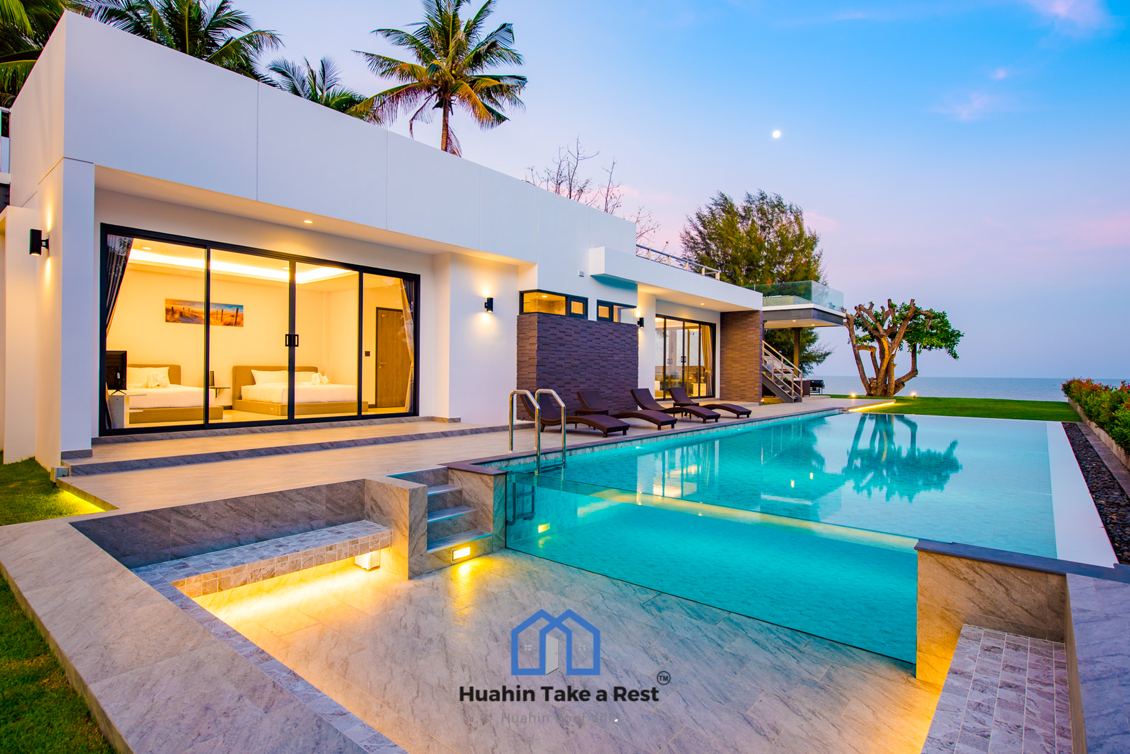 HR15039 บ้านพักติดทะเลหัวหิน The Premium Beach Villa Hua Hin