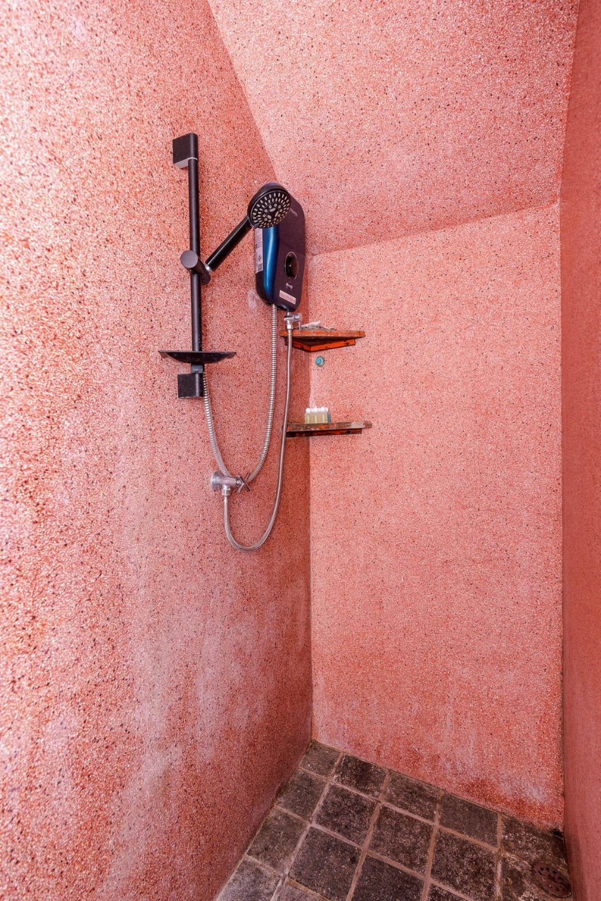 HR15075 บ้านพักติดหาดปราณบุรี The Banana Beach Villa Pranburi