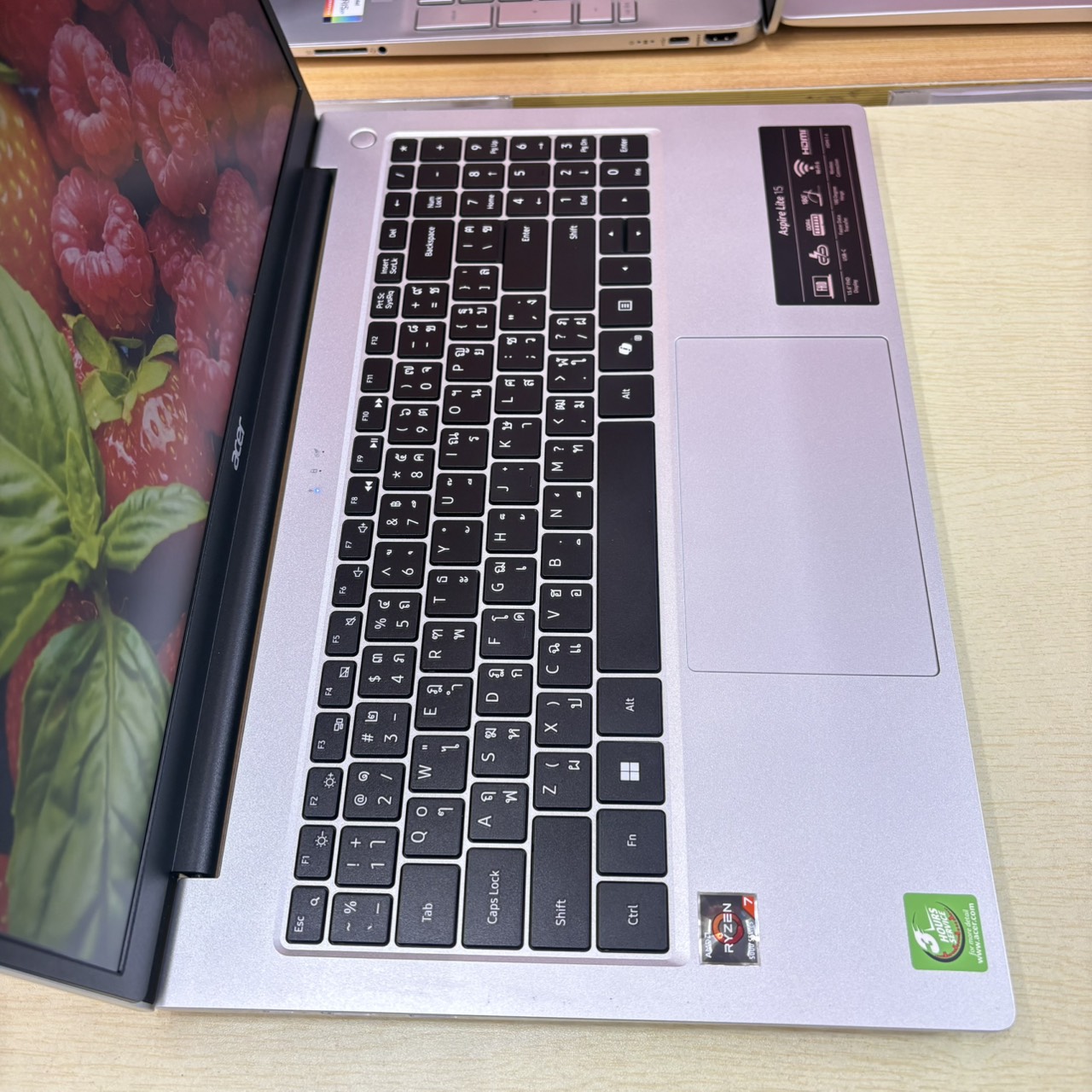 ACER ASPIRE LITE 15 AL15-41P-R47V ประกันศูนย์ 26/02/2027 สภาพเครื่อง 90%