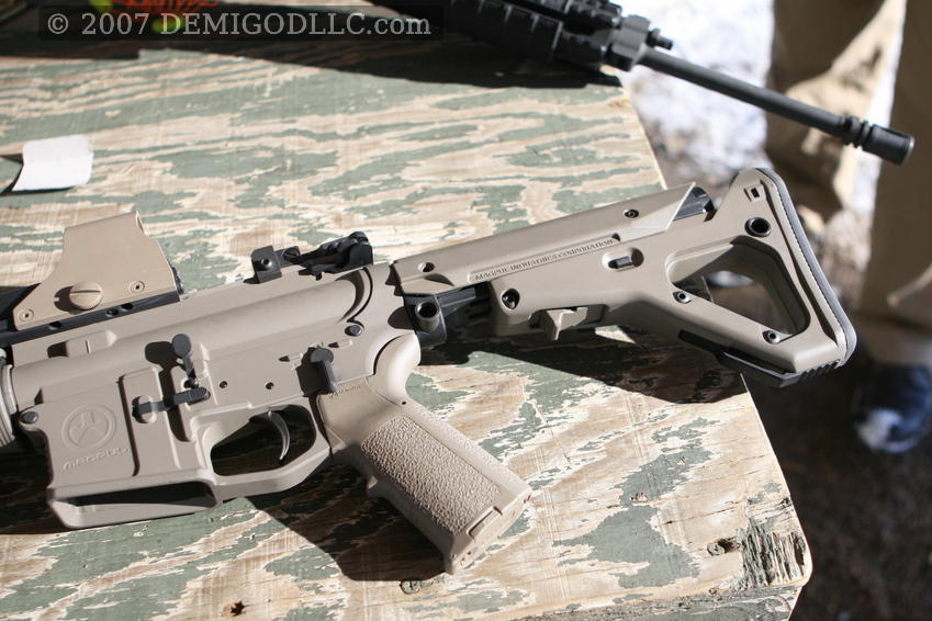 New.Magpul UBR Stock FOR Cmmg. M4(BK/DE/OD) ราคาพิเศษ