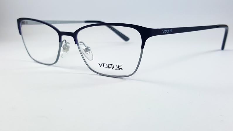 Vogue 3989D 988 โปรโมชั่น กรอบแว่นตาพร้อมเลนส์ HOYA ราคา 2,900 บาท