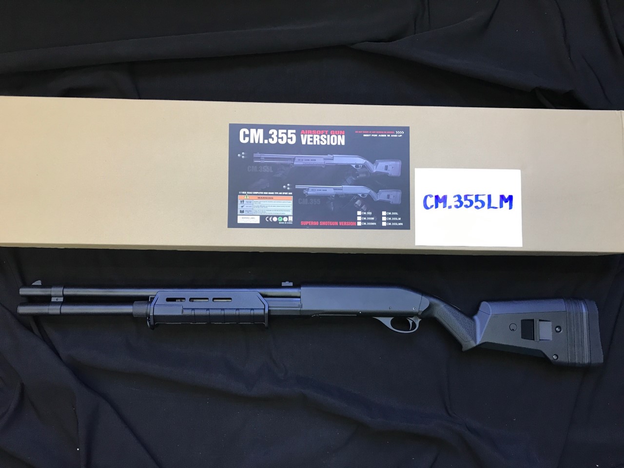 Cyma CM355LM BK ปืนลูกซอง M870 Magpul (ยิง 3 นัด) แรง 320 FPS ยิงออก 3 นัด ราคา: 4,800 บาท รุ่นCyma CM355L ปืนลูกซอง M870 Long Magpul รหัสCM335L น้ำหนัก (กรัม)2400 ความยาว (mm.)1350mm วัสดุABS/Metal ระบบPump Action ระบบการยิงยิงออกครั้งละ 3 นัด ขนาดลูกกระ