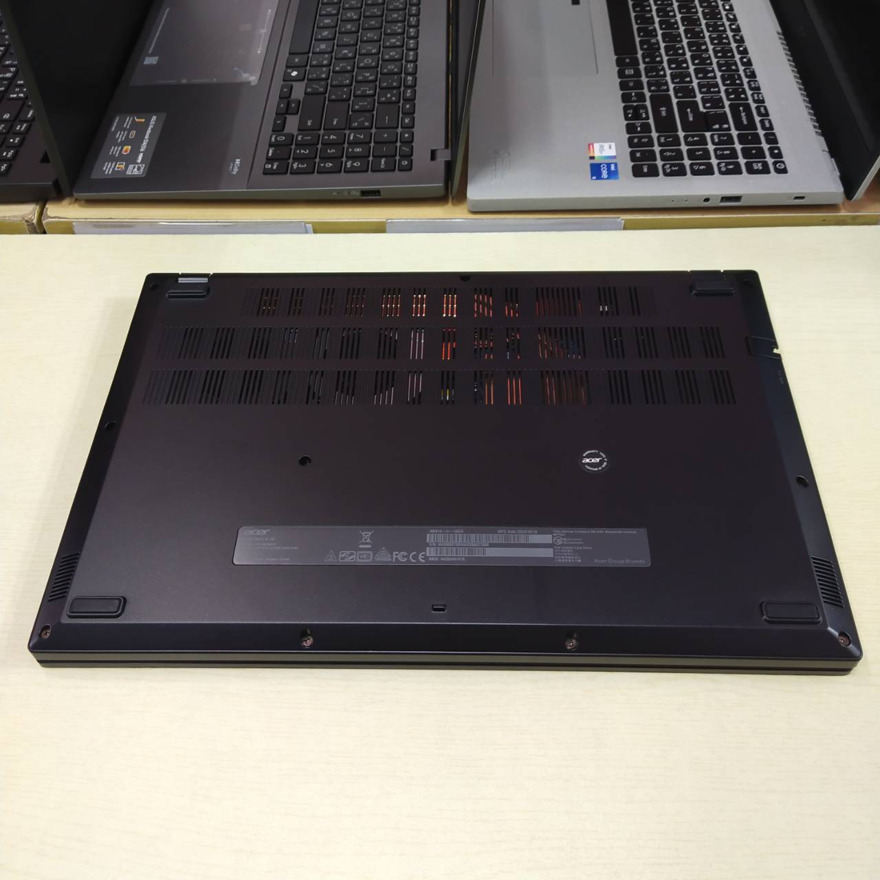 ACER NITRO V15 ANV15-51-50UV สภาพเครื่อง 100% ไร้ริ้วรอย (ประกันศูนย์ Onsite 20/11/2027)