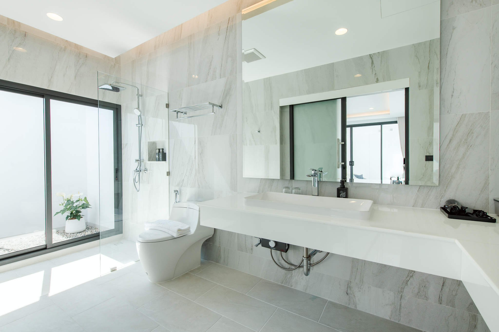 HR15066 บ้านพักติดทะเลหัวหิน The Casa Rocca Beach Villa HuaHin