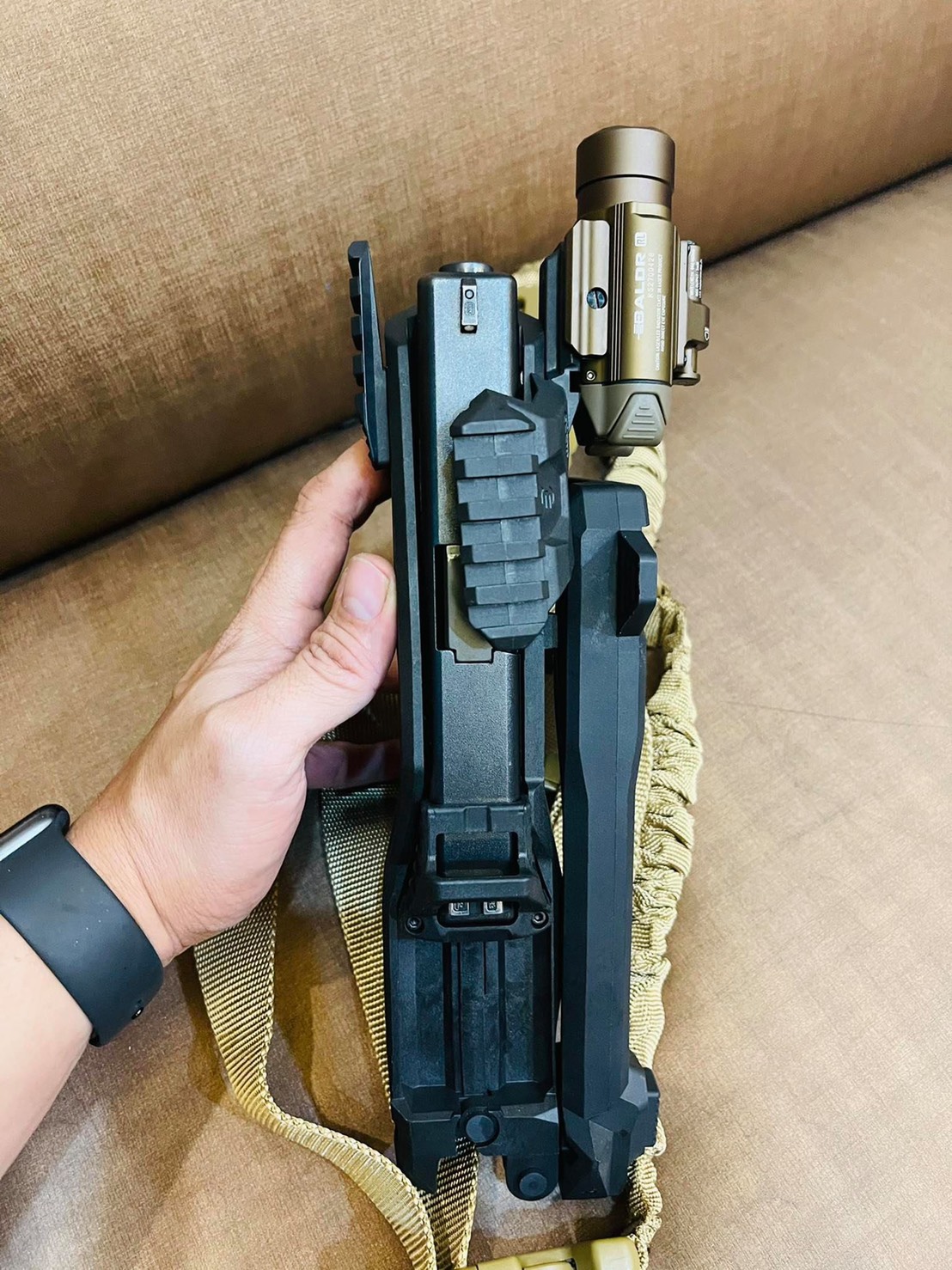 ชุดประกอบปืนสั้น Recover 20/20 สำหรับ Glock (Recover Tactical® 20/20 Stabilizer Kit for Glock) รุ่น Full Kit สำหรับปืน : Glock17,19,34 (ทุกเจน) คุณสมบัติ : วัสดุผลิตจากโพลิเมอร์ คุณภาพสูง ทนความร้อนได้ดีเยี่ยม ขนาดเล็กกระทัดรัด น้ำหนักเบา ติดตั้งง่าย เพีย