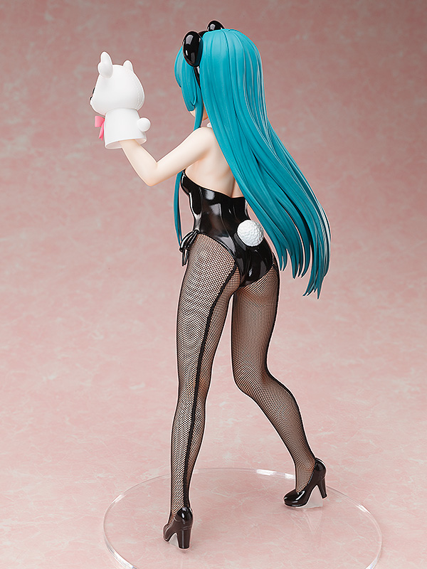 เปิดจอง : Yuna: Bear Suit Ver.